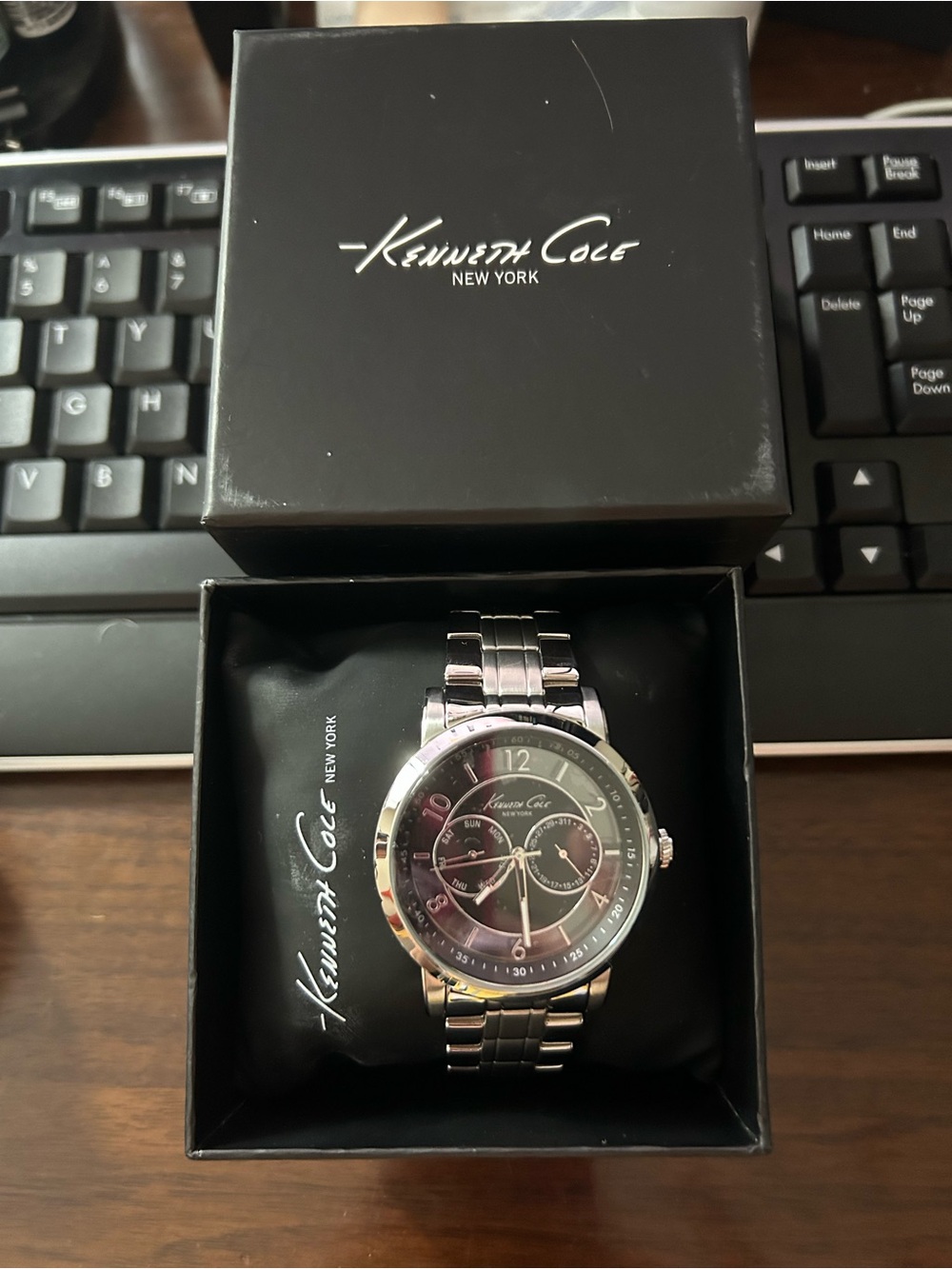 Kenneth Cole Silver-Tone Men's Bracelet Watch with Black Dial